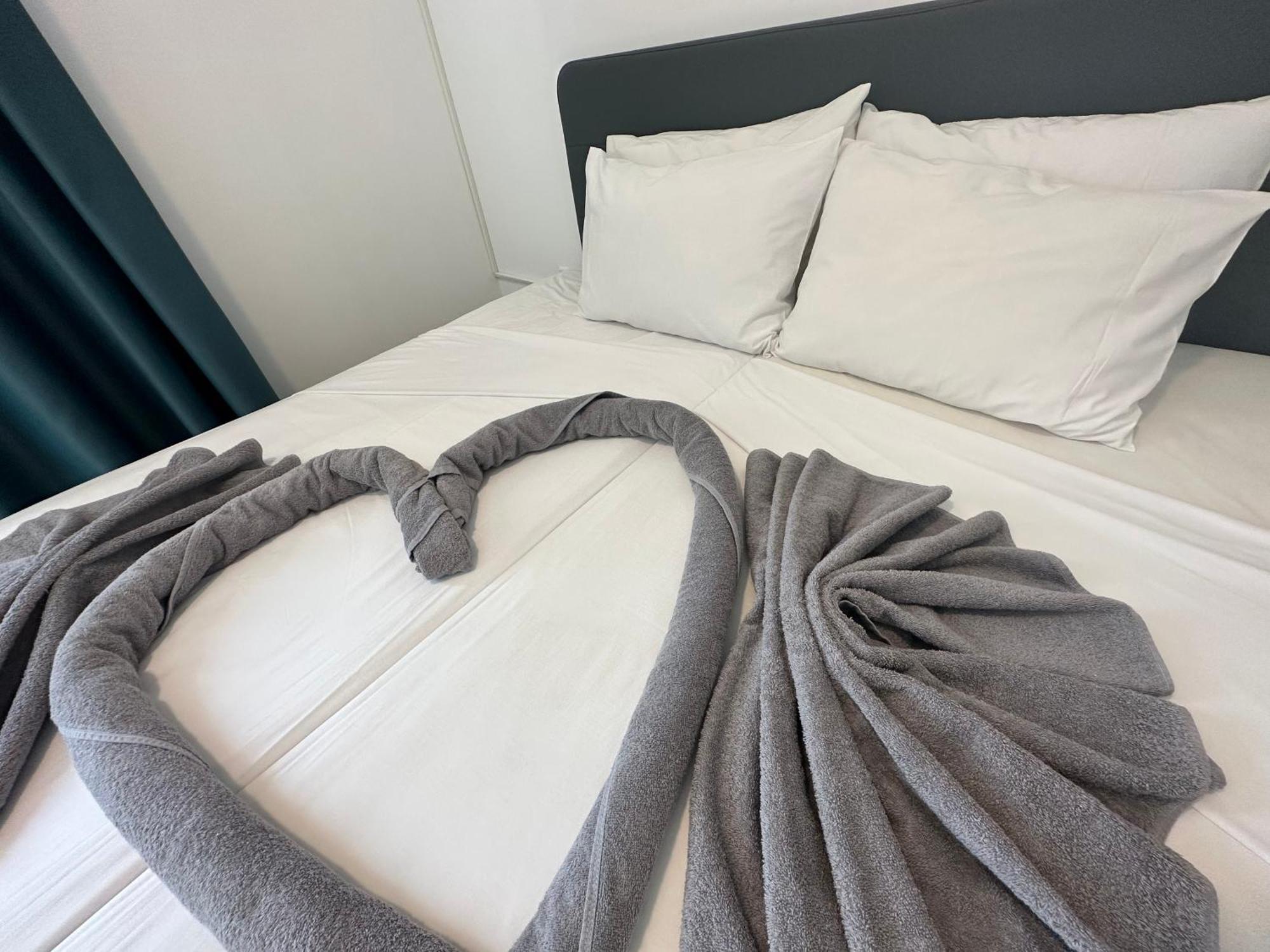 Sun Plaza Suites - Adults Only Айя-Напа Экстерьер фото
