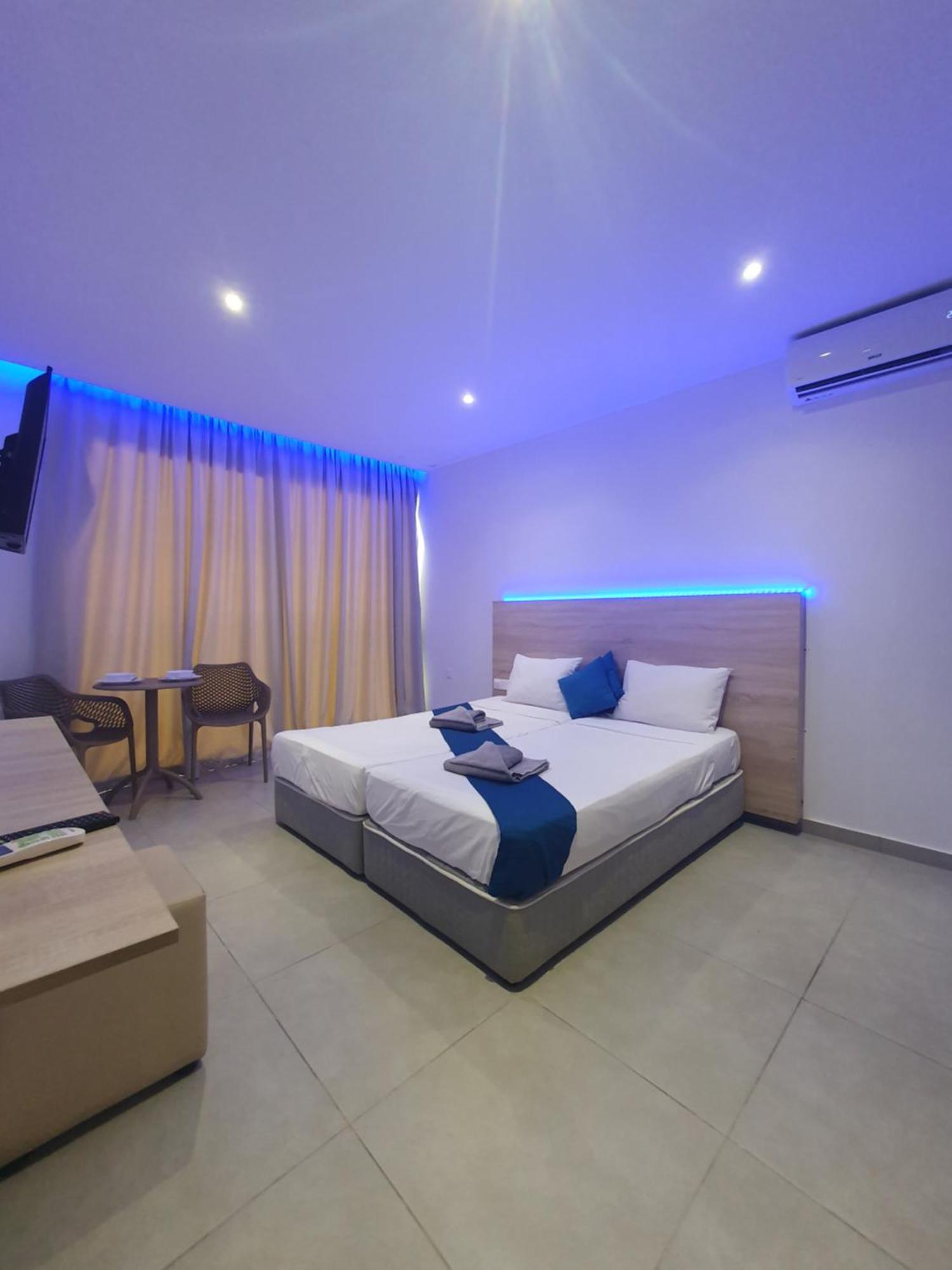 Sun Plaza Suites - Adults Only Айя-Напа Экстерьер фото