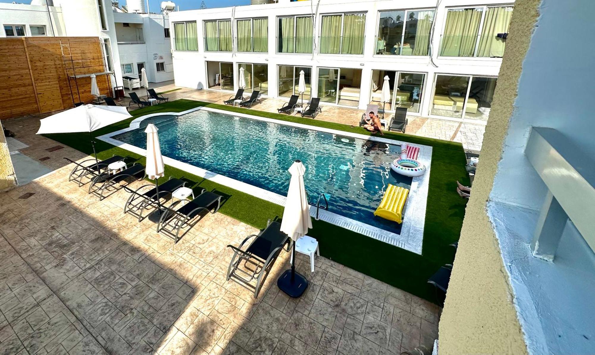 Sun Plaza Suites - Adults Only Айя-Напа Экстерьер фото