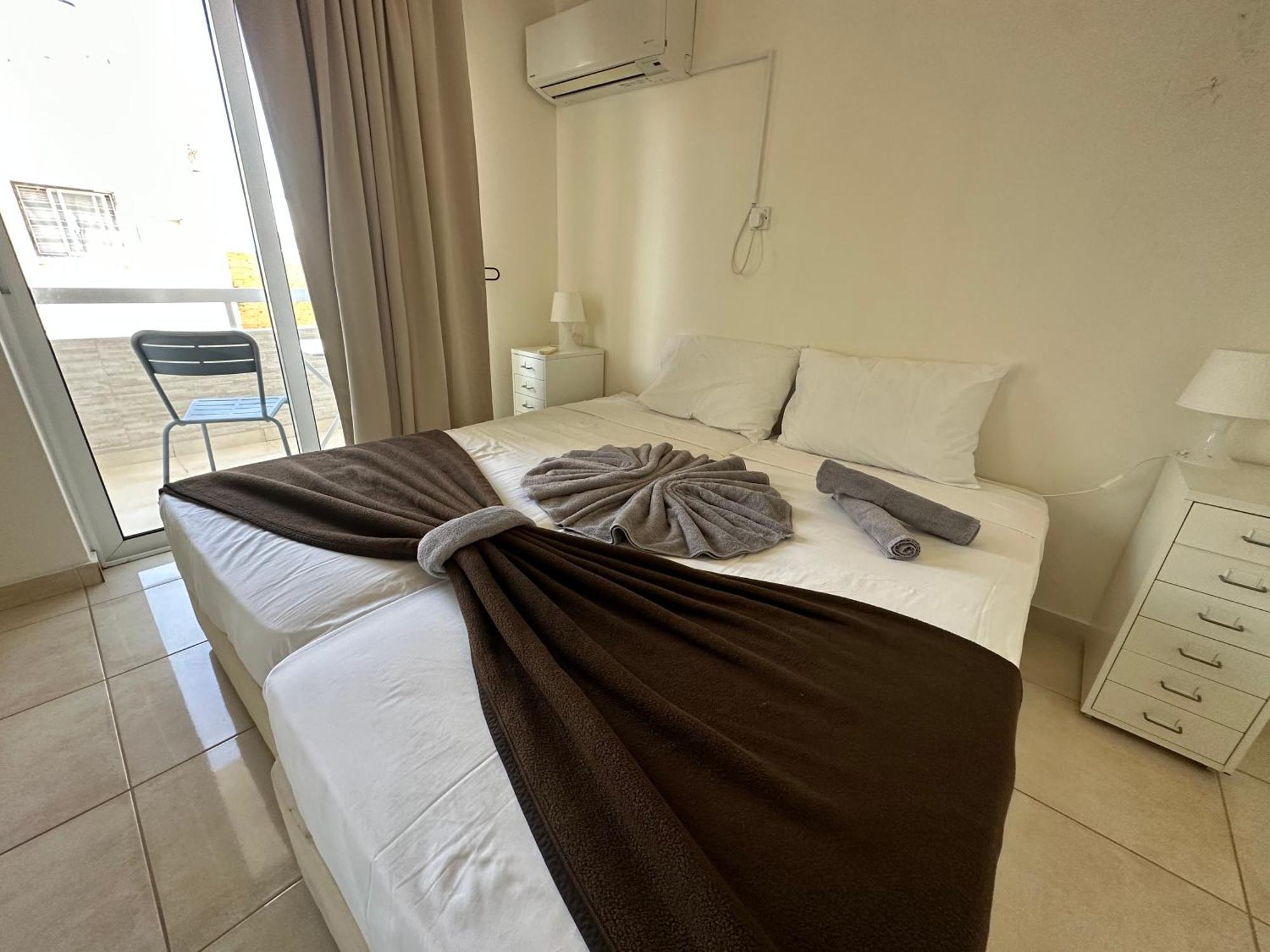 Sun Plaza Suites - Adults Only Айя-Напа Экстерьер фото